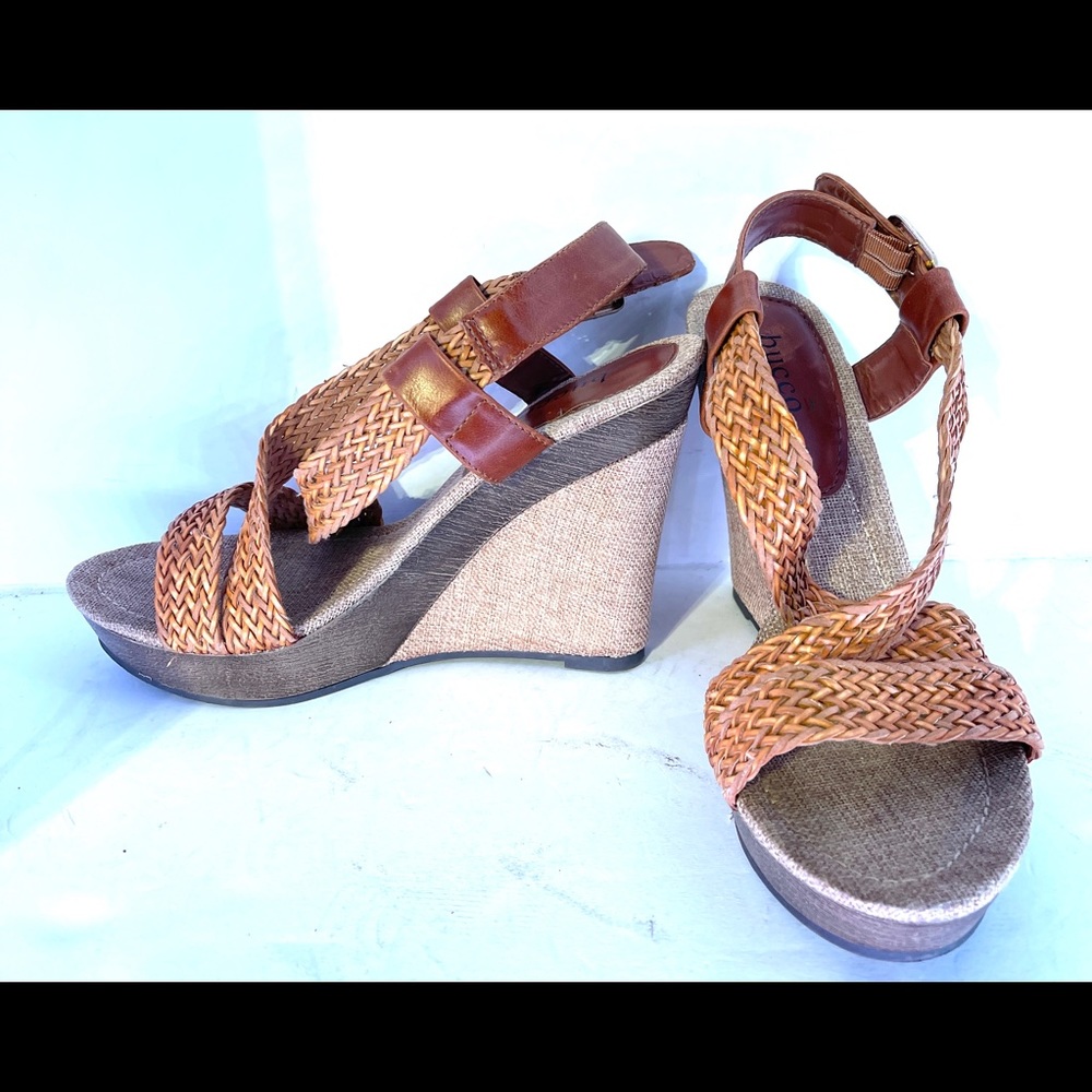 Bucco Wedge Shoe 10